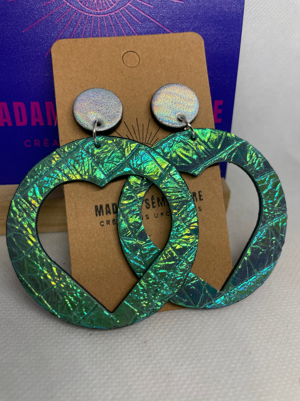 Gloria reptile holo